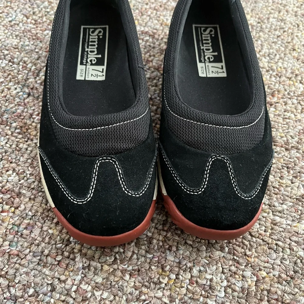 Simple Women's Black Slip-On Shoes - Picture 3 of 6